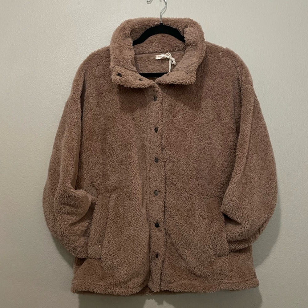 ✨HEM & THREAD✨ Teddy Coat